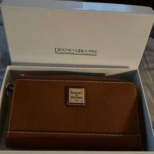 D&B NWOT
